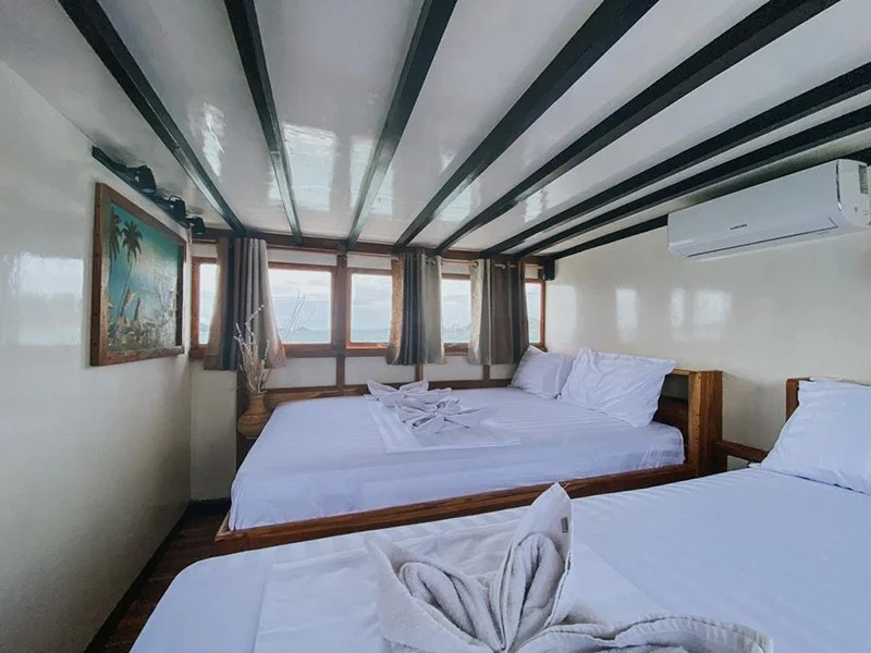 Oceanic Double - Image 1